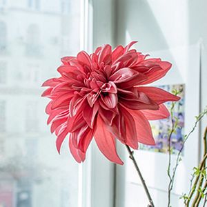 Искусственный цветок РОМАНТИЧНЫЙ ГЕОРГИН на стебле, полиэстер, розовый бархат, 67 см