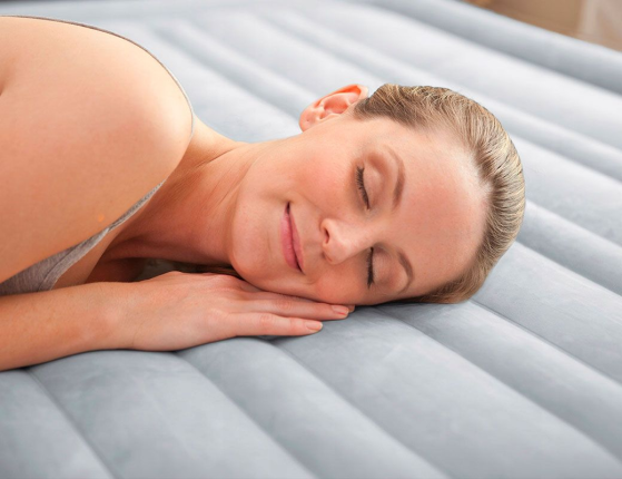 Надувная кровать Intex Comfort-Plush Mid Rise Airbed (Full), 137x191х33см, со встроенным насосом 220V