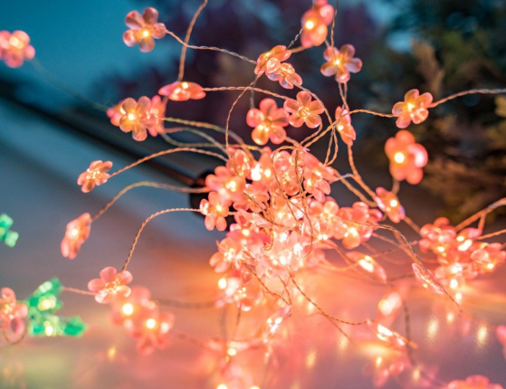 Декоративный садовый светильник Solar ЦВЕТОЧКИ-ЗВЁЗДОЧКИ розовые, на солнечной батарее, 90 тёплых белых LED-огней, 25х85 см