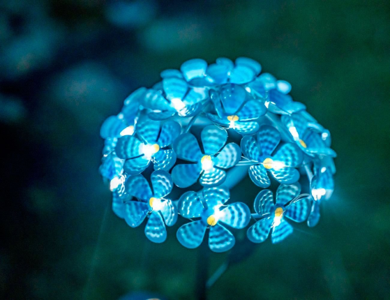 Садовый светильник Solar ГОРТЕНЗИЯ голубая на солнечной батарее, 26 холодных белых микро LED-огней, 54 см
