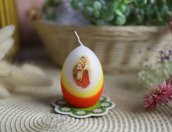 Пасхальная свеча-яйцо ДЕВОЧКА С КУЛИЧОМ, 6 см