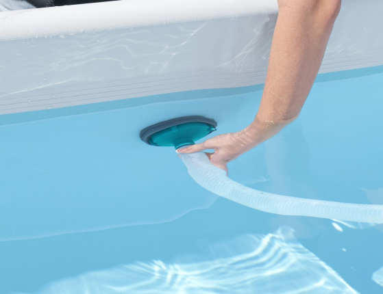 Комплект для чистки бассейна AquaPristine с насадкой-пылесосом, BestWay