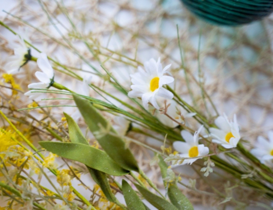 Искусственные цветы МАРГАРИТКИ, полиэстер, белые, 10x10x65 см